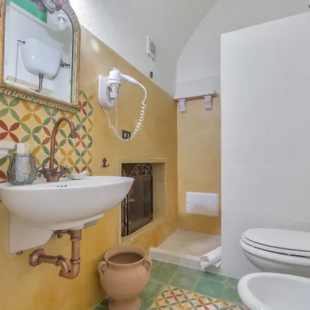 Masseria Cucuruzza Boutique Hotel Felline