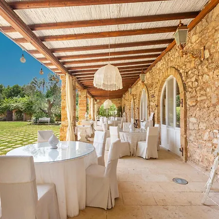 Masseria Cucuruzza Boutique Hotel Felline